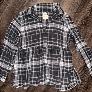 American Eagle Outfitters Gray and White Plaid Women’s Button-Down Shirt